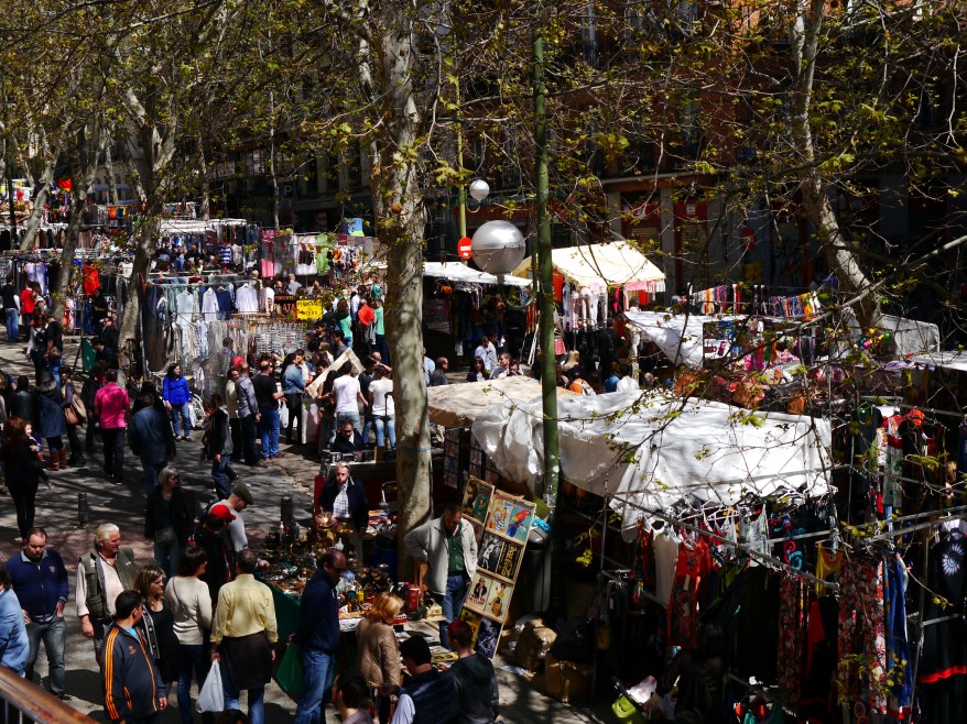 El Rastro market - Look for unusual angles, such as looking down from above