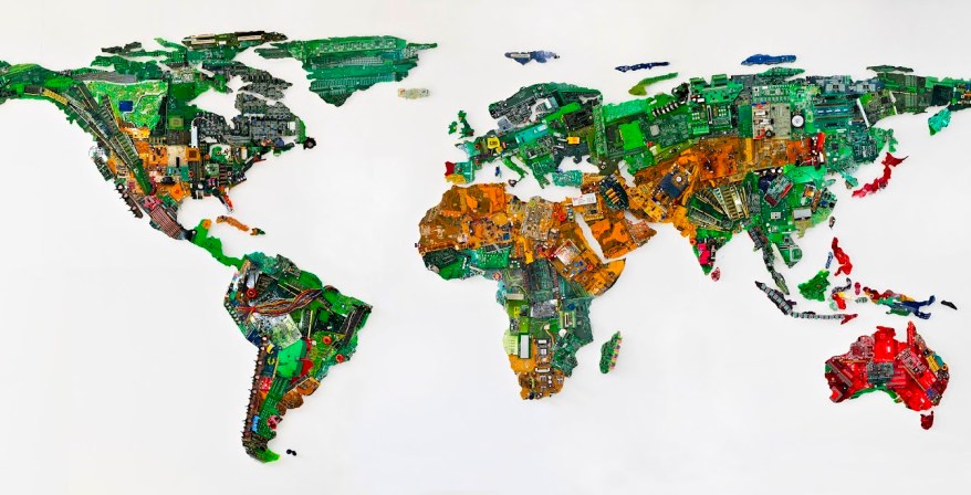 9 Tech Trends for the Travel Industry - world map of tech