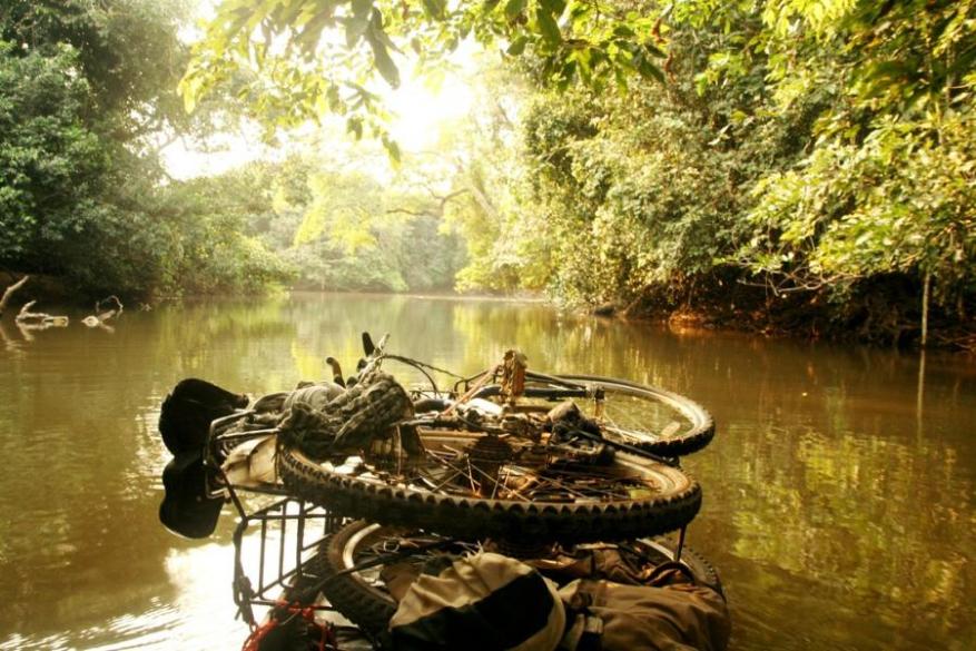 Bicycles-stacked-on-pirogue-descending-the-Lulua-DRC
