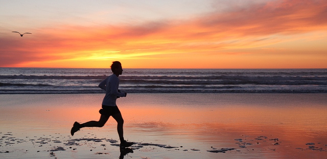 Running-beach-sunset-marathon