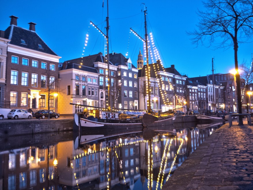 Groningen canal with Christmas lights